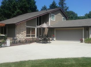 W128 Bartlain Dr, Ixonia, WI 53036