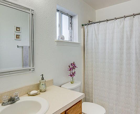 5th image of 11716 Corona Crest Ave