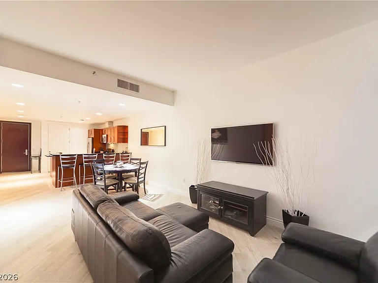 4525 Dean Martin Dr #1611 — Photo 5