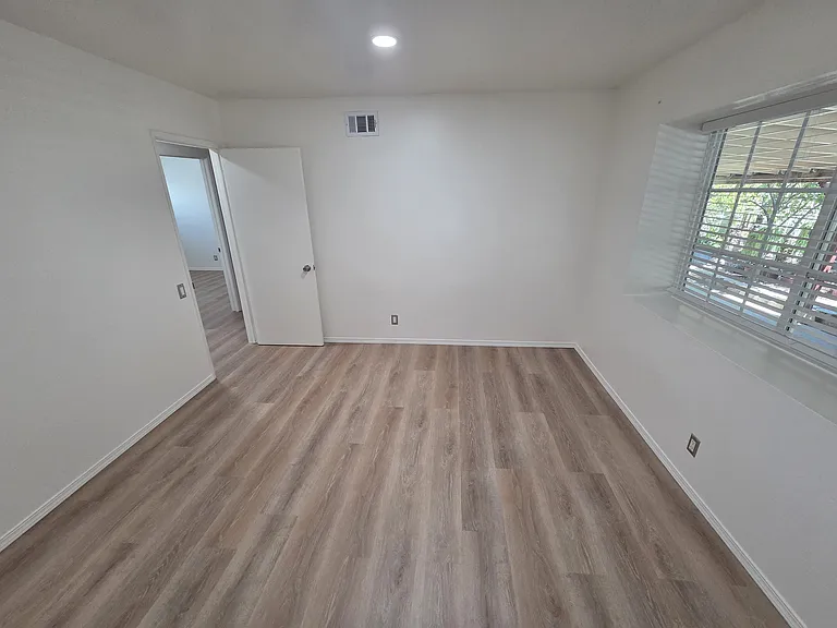 2613 Willard Ave — Photo 20