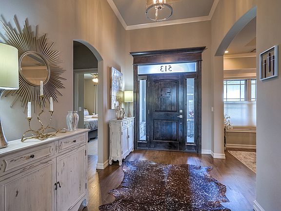 5th image of 513 N 84th St