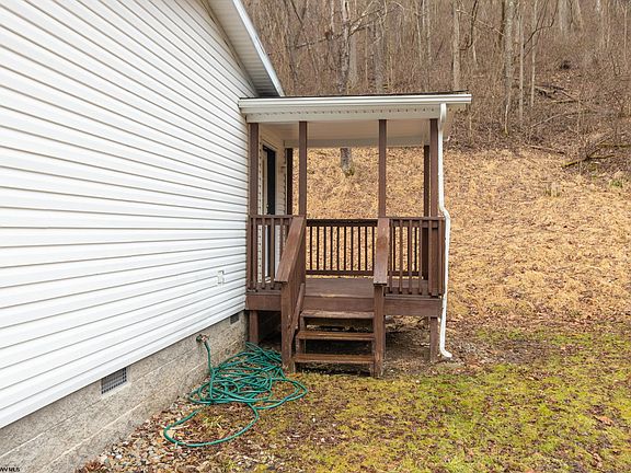4th image of 364 Herbert Ave