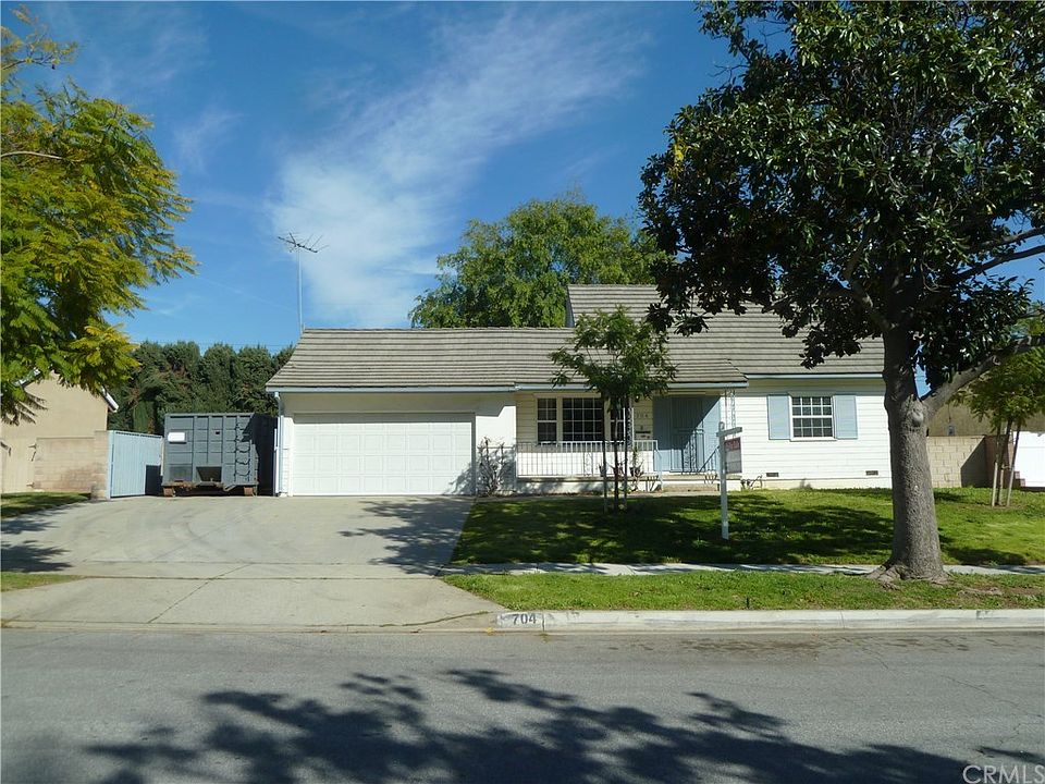 1st image of 704 N Garsden Ave
