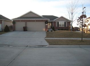 6309 Gabrielle Dr, Lincoln, NE 68526