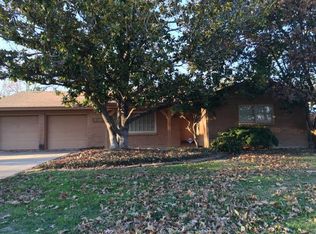 2820 Southgate Dr, Fort Worth, TX 76133