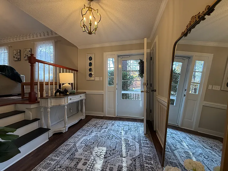 505 Westbrook Dr — Photo 15