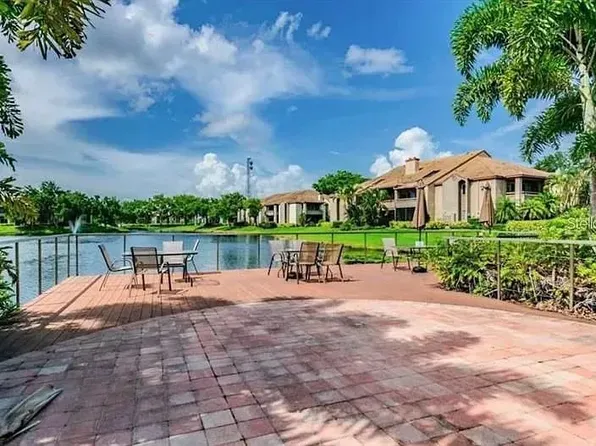 10265 Gandy Blvd N, Saint Petersburg, FL