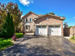 24 Grand Forest Dr, Barrie, ON L4N 7E8