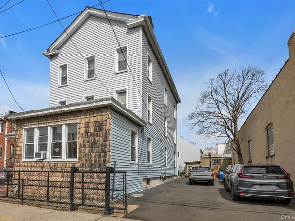 117-11 14th Road, College Point, NY 11356