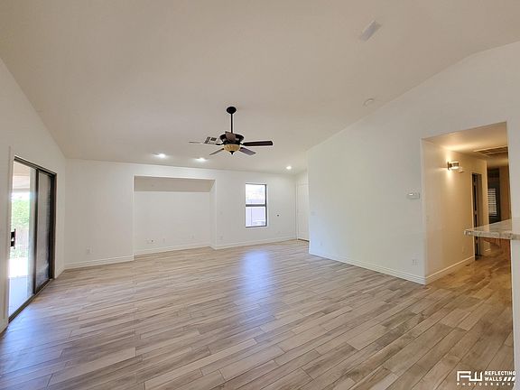 3rd image of 15654 W Carmen Dr