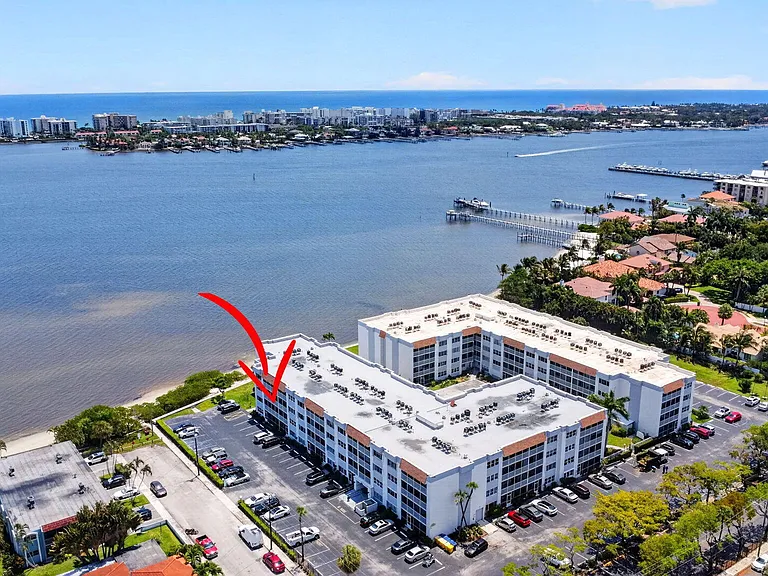 1502 S Lakeside Dr #214 — Photo 54