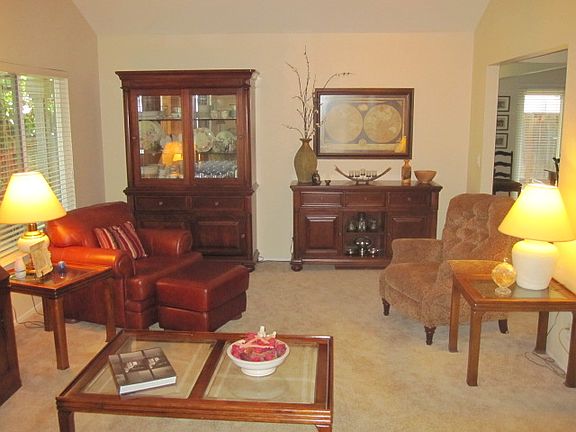 4th image of 475 Forest Hills Dr