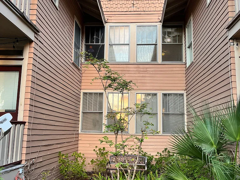 1721 Perry St #1 — Photo 26