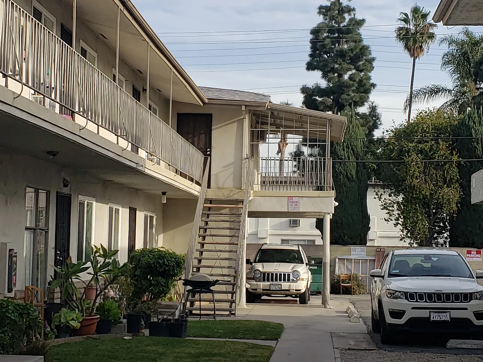 2 bed, 762 sqft, $2,275 — Photo 2