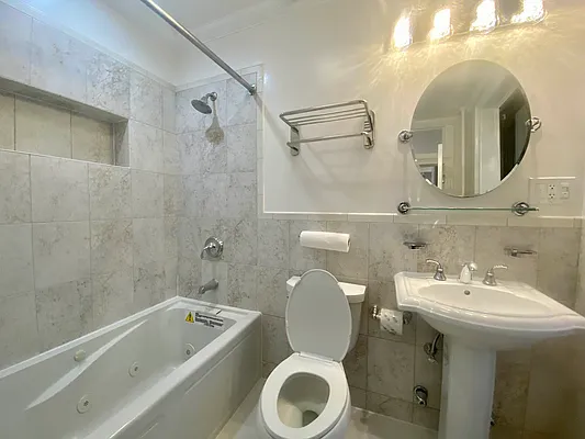 Rented by Highline Residential | media 17