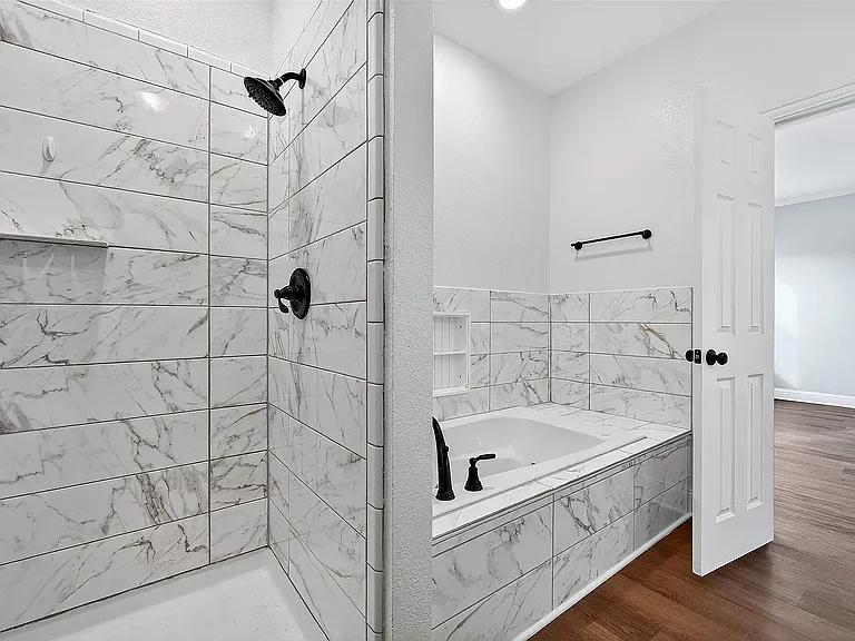 501 Harris St — Photo 24