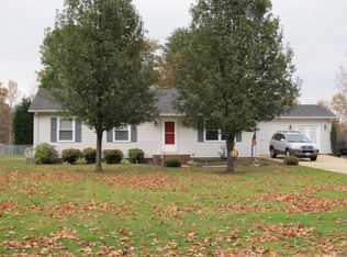 593 Gemstone Ln, Danville, VA 24541