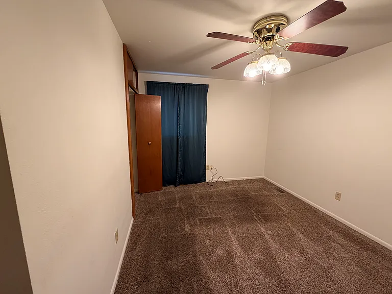 4 Florentine Ct — Photo 12