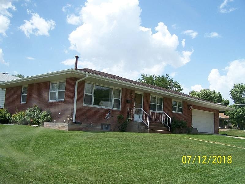 1st image of 902 Westridge Pkwy