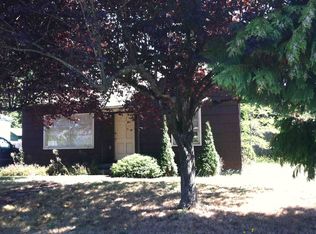 11532 Sand Point Way NE, Seattle, WA 98125