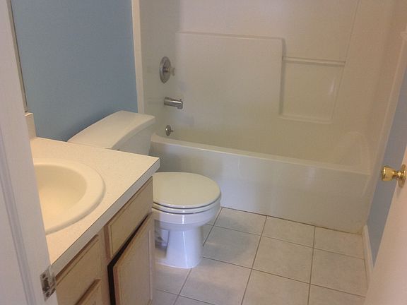 3rd image of 117 Hillside Dr
