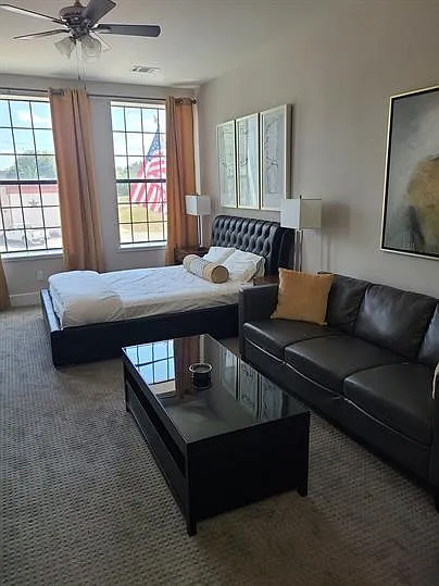 Kenedy Lofts — Photo 3