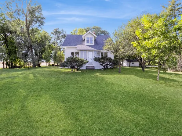 21409 590th Ave, Nevada, IA 50201