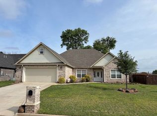38 Lone Oak Blvd, Pottsboro, TX 75076