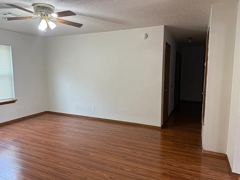 13941 S Hickory Pl — Photo 4