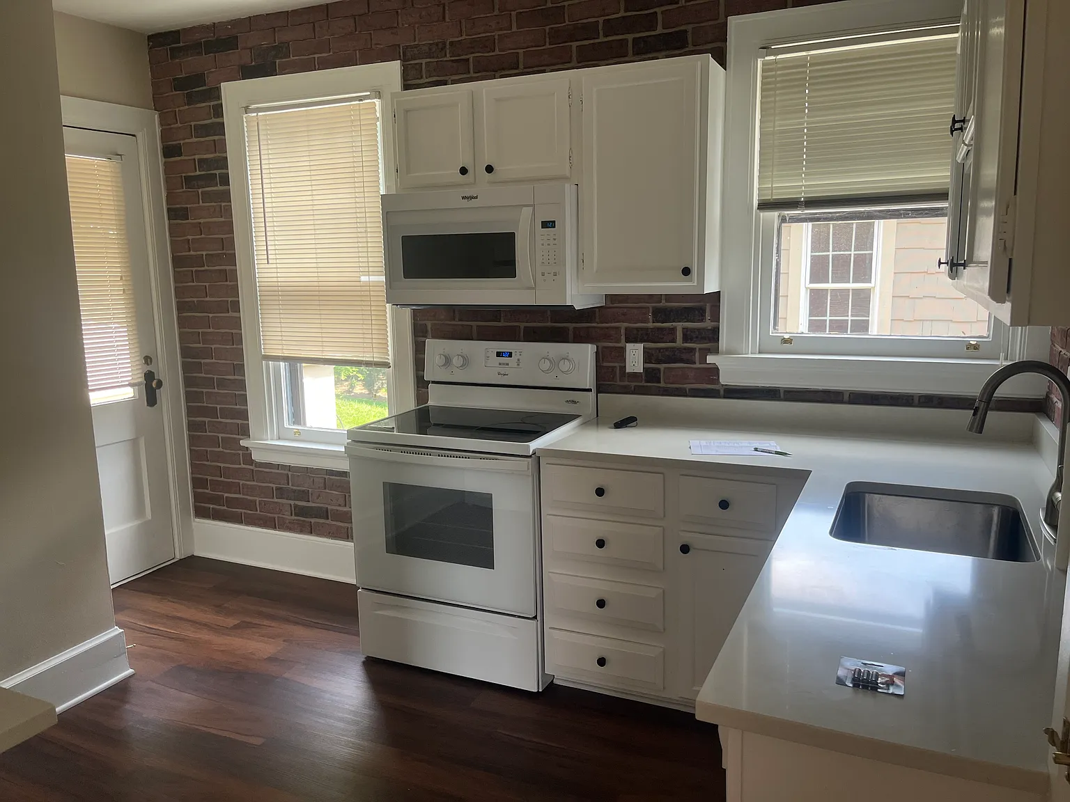 3 bed, $2,350 — Photo 3