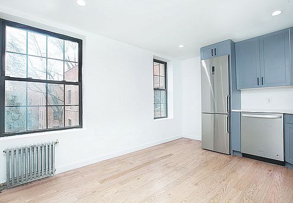 5th image of 2588 7th Ave #J