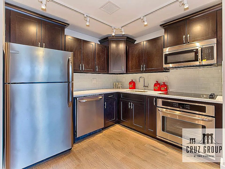 1st image of 2858 Stillwell Ave APT 4H