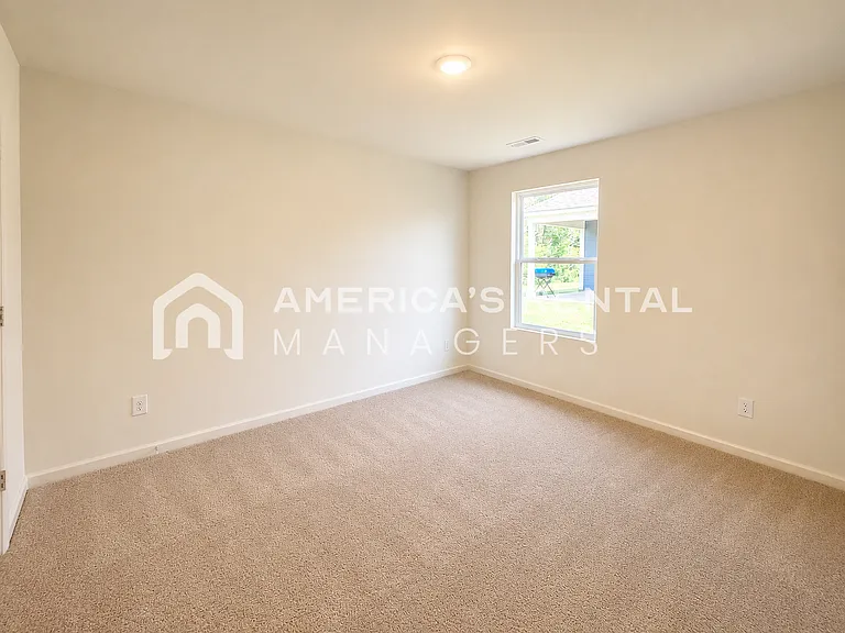 309 Oakmont Cir — Photo 20