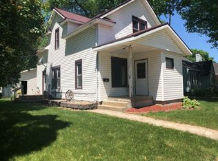 221 S 9th St, Cherokee, IA 51012