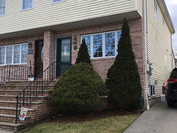 2nd image of 136 Roswell Ave
