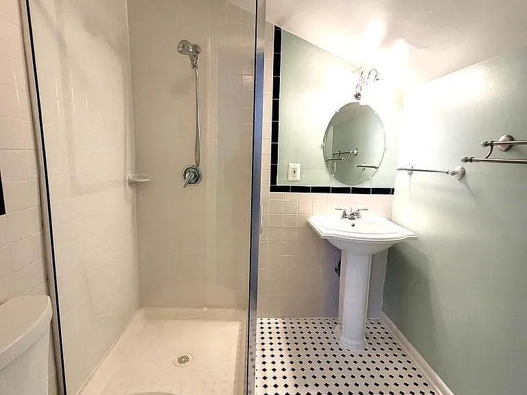 6012 Ricketts Walk — Photo 32