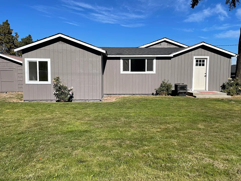 3796 Davis Dr