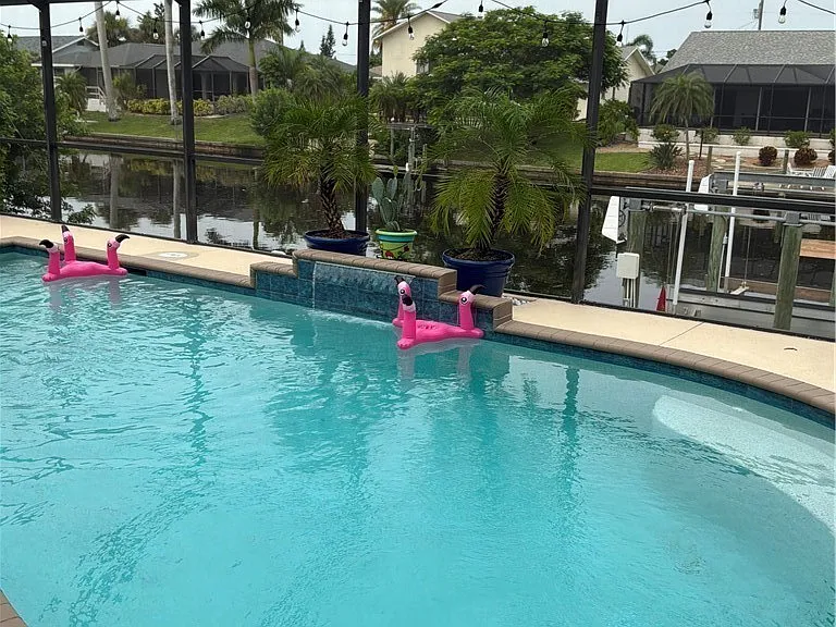 3404 SW 1st Pl — Photo 3