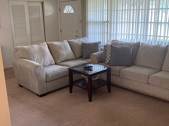 4th image of 6 Mulberry Dr