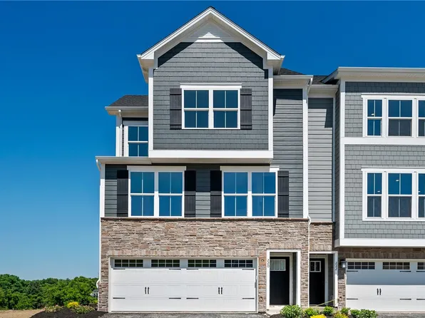 220 Yellowwood Ct, Washington, PA 15301