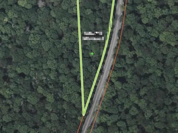 Sandy Beach Rd, Clifton, PA 18424