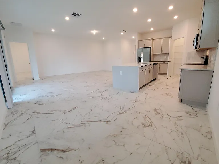 1949 NE Ocean Dunes Dr — Photo 19