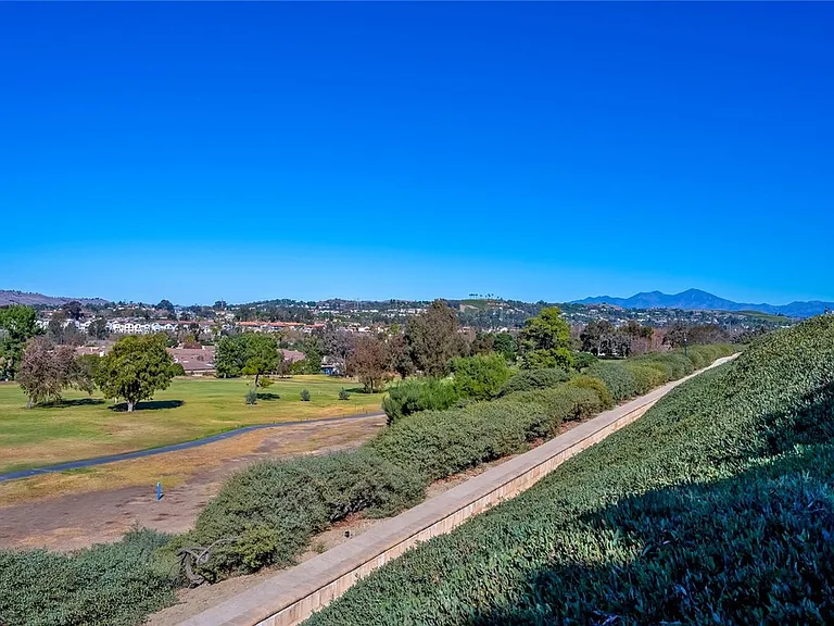 27377 Paseo Laguna — Photo 19