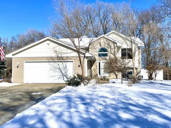 139 Hiawatha Ave W, Big Lake, MN 55309