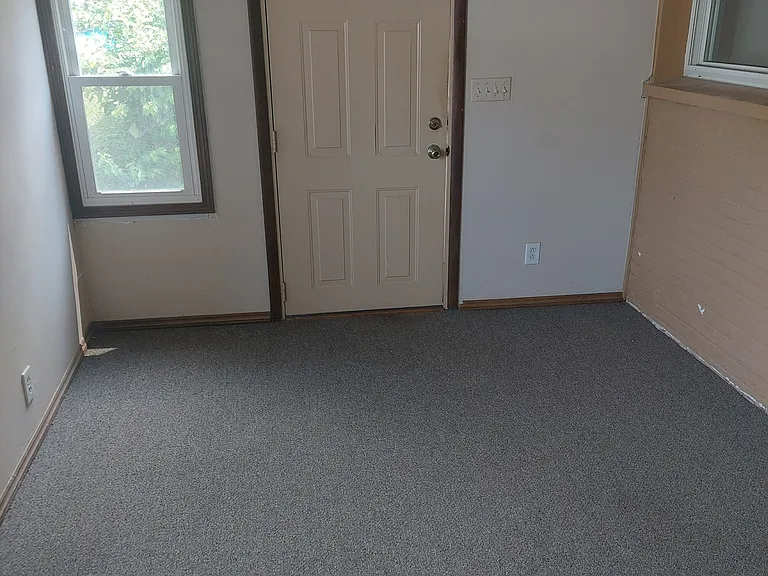 17313 Lorenz Ave — Photo 17