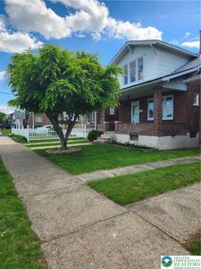 1524 S Race St, Allentown, PA, 18103