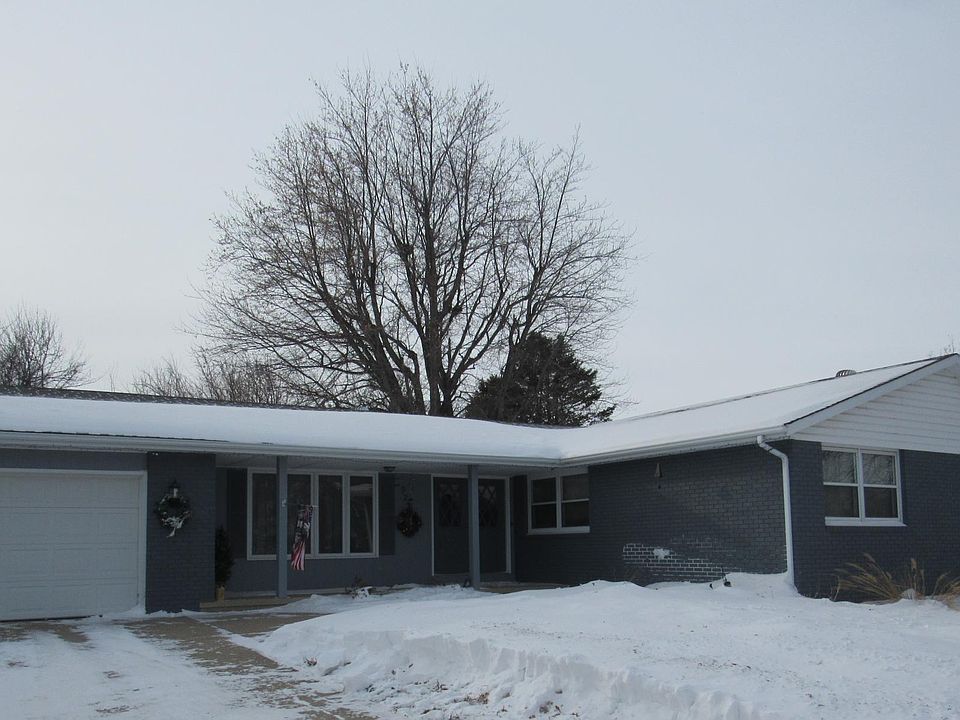 1st image of 925 Miles Dr