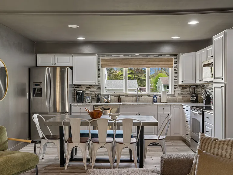 11166 Riverview Dr — Photo 13