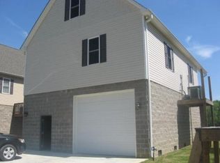 1000 Whites Creek Ln, Decaturville, TN 38329