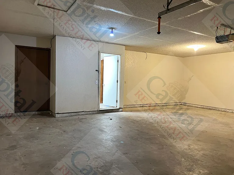 6717 W Britton Rd — Photo 39